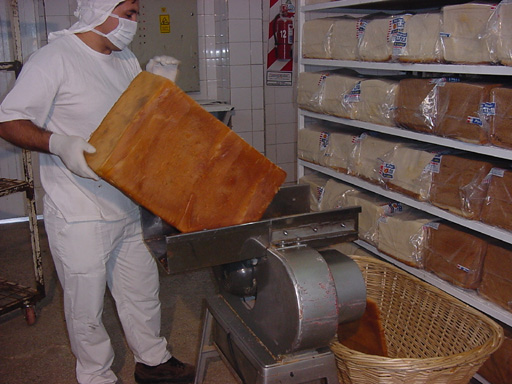 proceso de elaboración del sandwich de miga