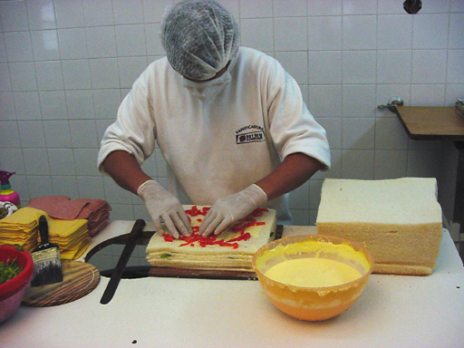 proceso de elaboración del sandwich de miga