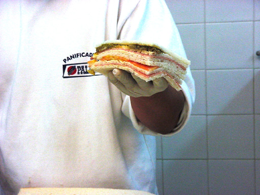 proceso de elaboración del sandwich de miga